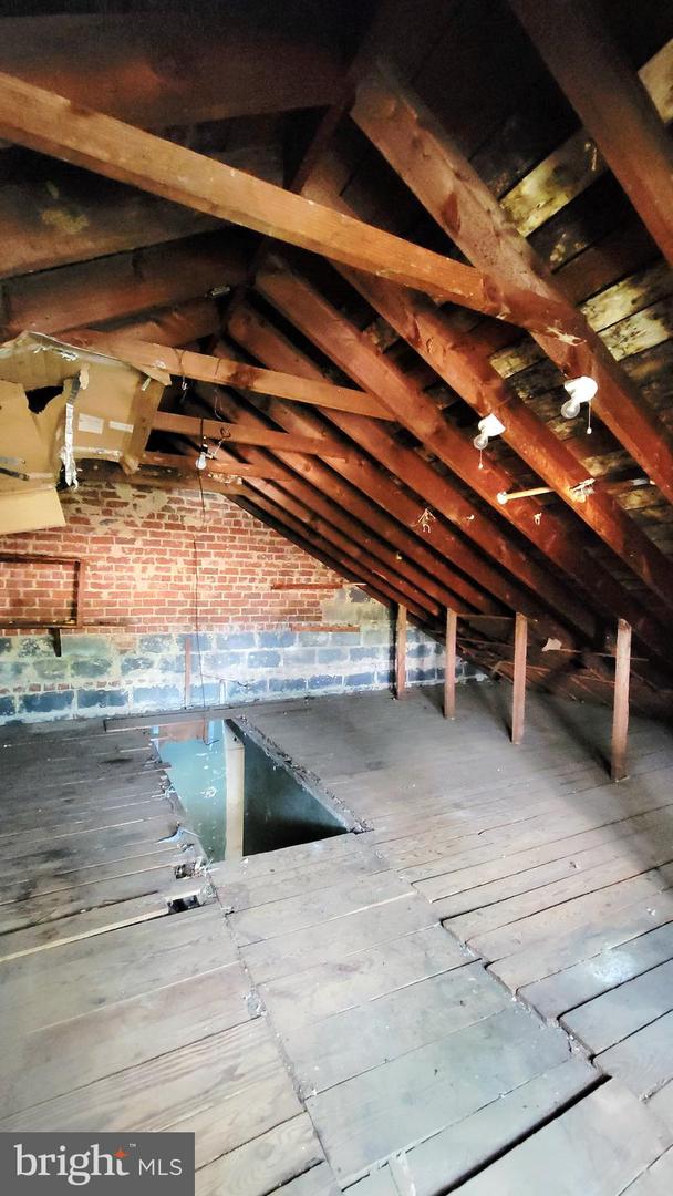 5220 CLAY ST NE, WASHINGTON, District Of Columbia 20019, 2 Bedrooms Bedrooms, ,1 BathroomBathrooms,Residential,For sale,5220 CLAY ST NE,DCDC2212124 MLS # DCDC2212124