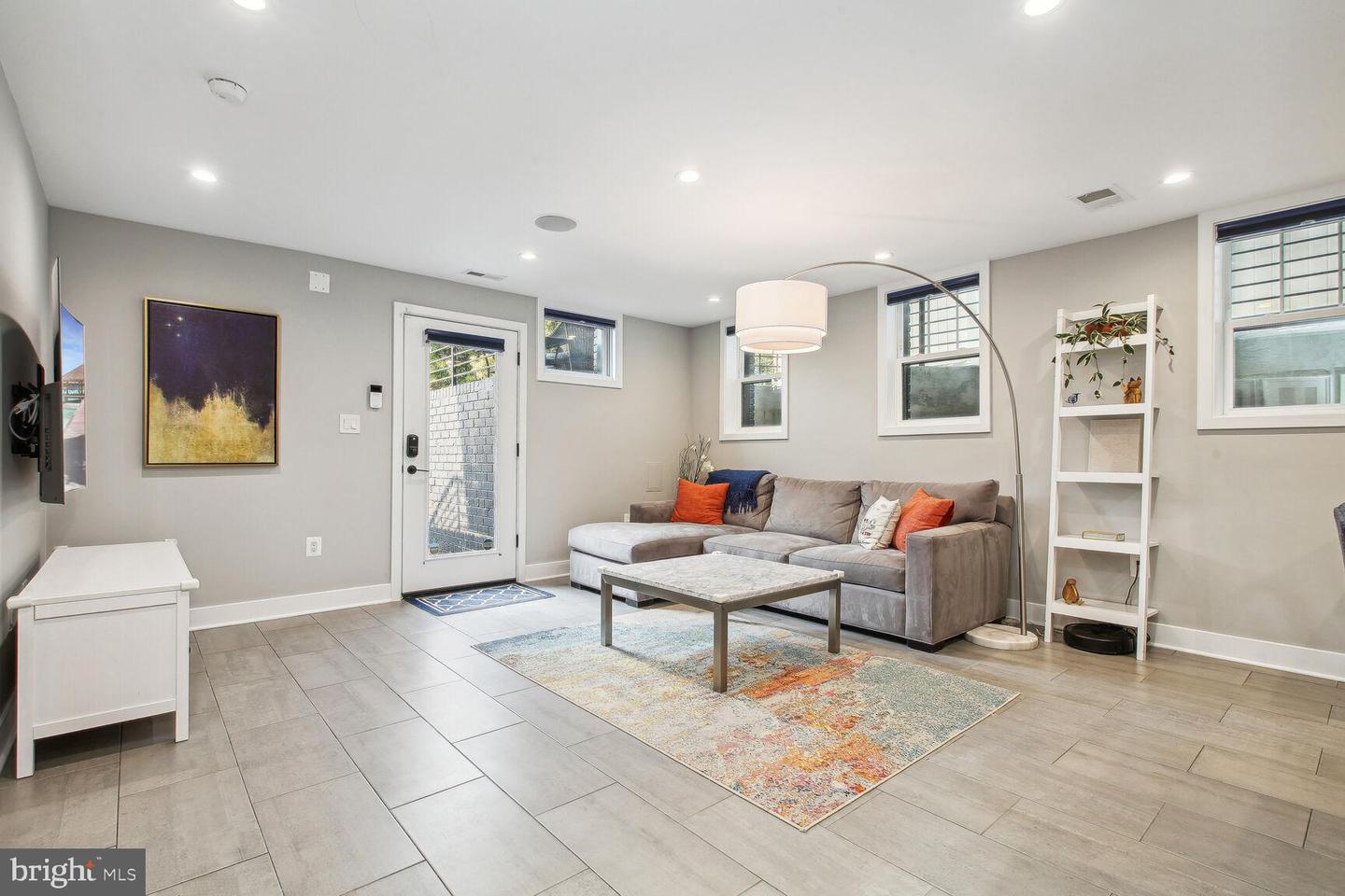 216 T ST NE #1, WASHINGTON, District Of Columbia 20002, 2 Bedrooms Bedrooms, ,2 BathroomsBathrooms,Residential,For sale,216 T ST NE #1,DCDC2212132 MLS # DCDC2212132