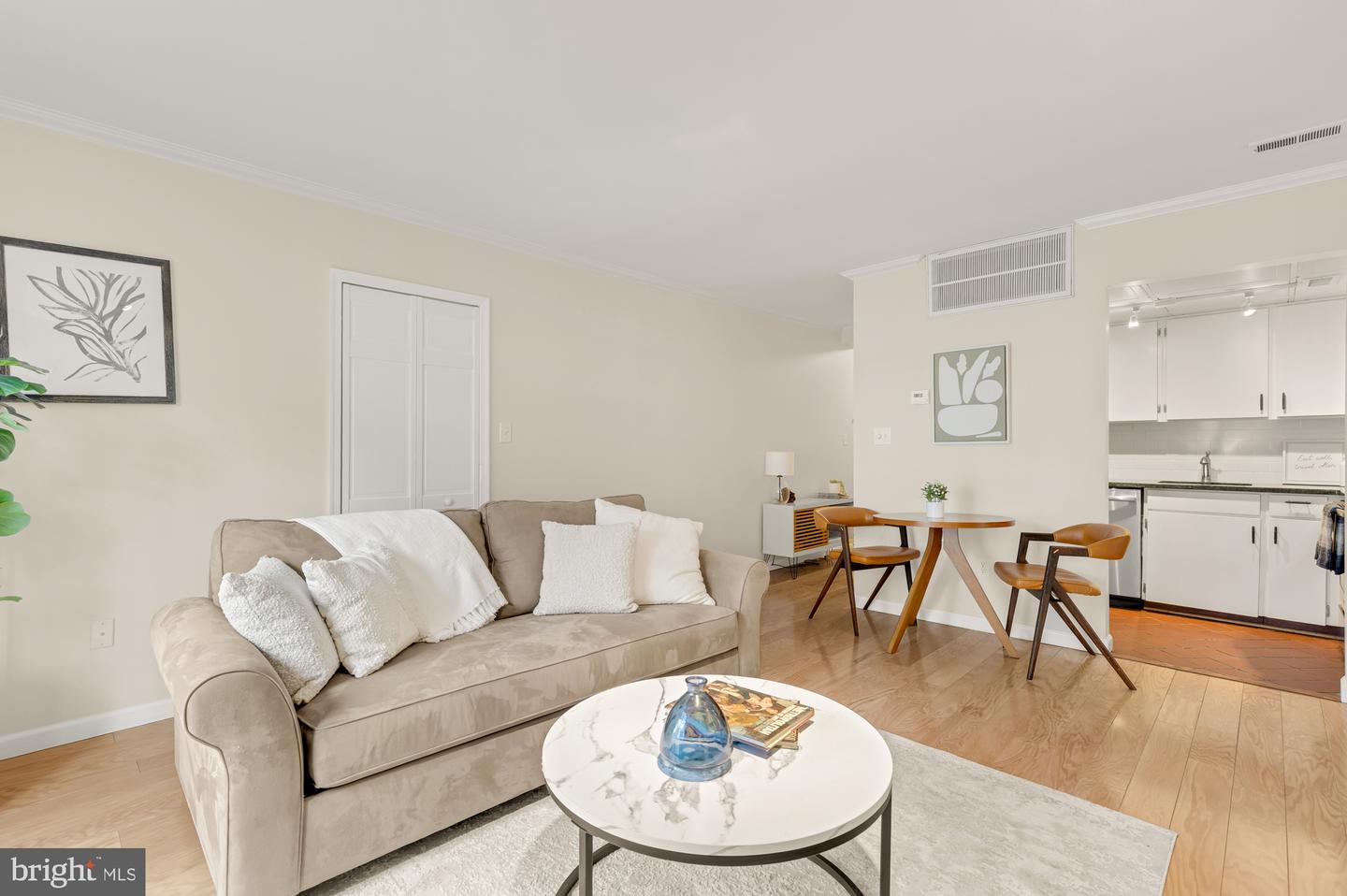 1801 PARK RD NW #2, WASHINGTON, District Of Columbia 20010, 1 Bedroom Bedrooms, ,1 BathroomBathrooms,Residential,For sale,1801 PARK RD NW #2,DCDC2212148 MLS # DCDC2212148