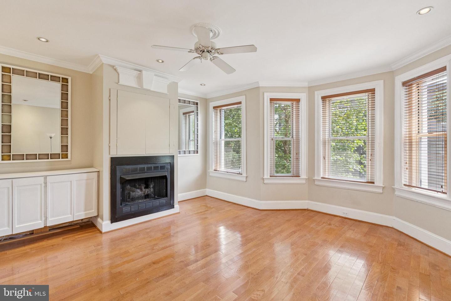 1905 S ST NW, WASHINGTON, District Of Columbia 20009, 6 Bedrooms Bedrooms, ,4 BathroomsBathrooms,Residential,For sale,1905 S ST NW,DCDC2212172 MLS # DCDC2212172