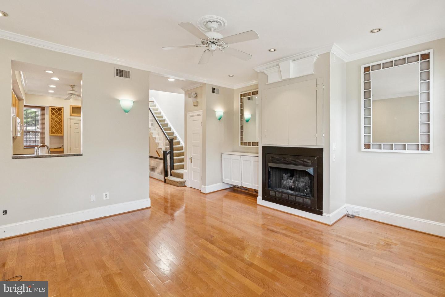 1905 S ST NW, WASHINGTON, District Of Columbia 20009, 6 Bedrooms Bedrooms, ,4 BathroomsBathrooms,Residential,For sale,1905 S ST NW,DCDC2212172 MLS # DCDC2212172