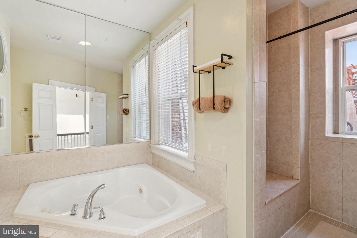 1905 S ST NW, WASHINGTON, District Of Columbia 20009, 6 Bedrooms Bedrooms, ,4 BathroomsBathrooms,Residential,For sale,1905 S ST NW,DCDC2212172 MLS # DCDC2212172