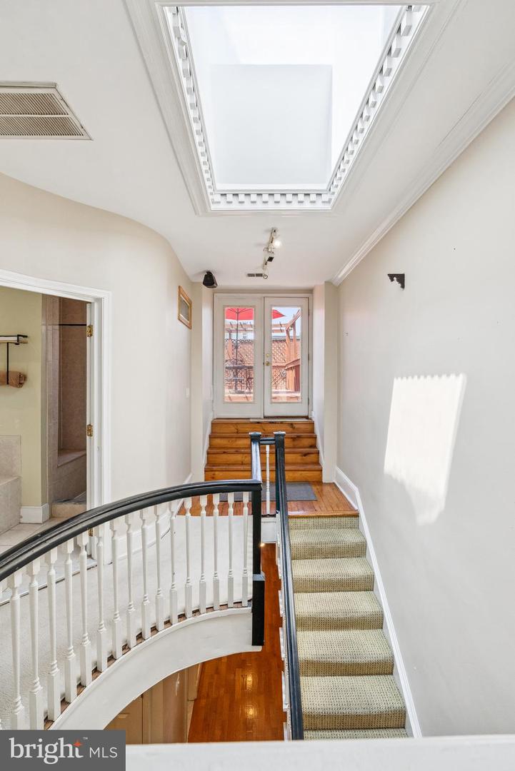 1905 S ST NW, WASHINGTON, District Of Columbia 20009, 6 Bedrooms Bedrooms, ,4 BathroomsBathrooms,Residential,For sale,1905 S ST NW,DCDC2212172 MLS # DCDC2212172