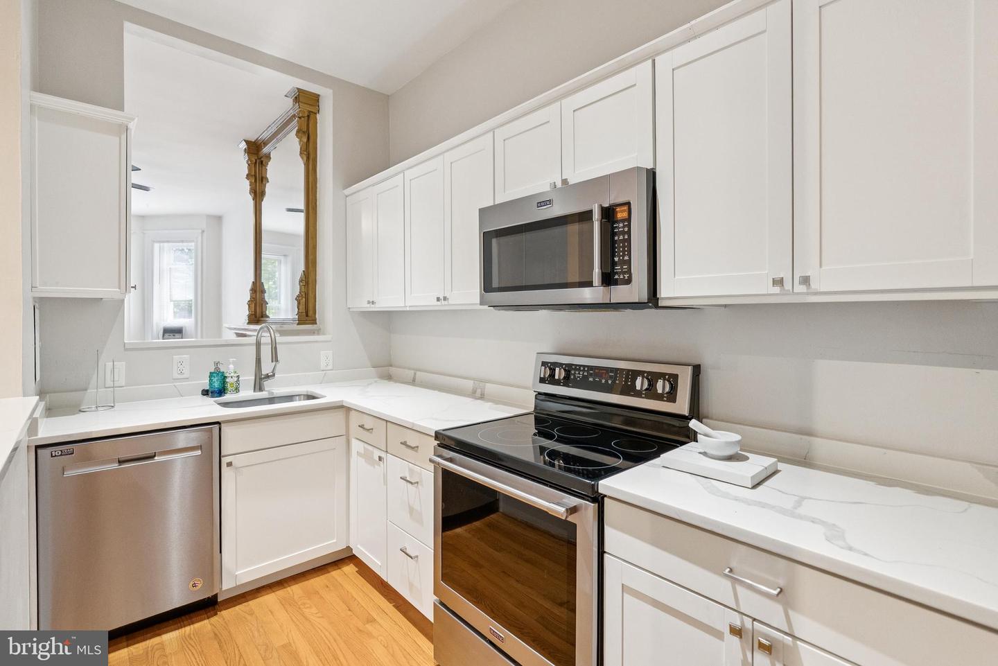 1905 S ST NW, WASHINGTON, District Of Columbia 20009, 6 Bedrooms Bedrooms, ,4 BathroomsBathrooms,Residential,For sale,1905 S ST NW,DCDC2212172 MLS # DCDC2212172