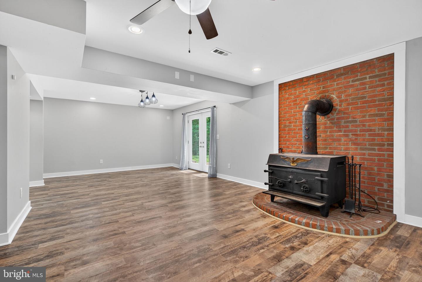 124 FAWN HILLS DR, FREDERICKSBURG, Virginia 22407, 5 Bedrooms Bedrooms, ,3 BathroomsBathrooms,Residential,For sale,124 FAWN HILLS DR,VASP2034952 MLS # VASP2034952