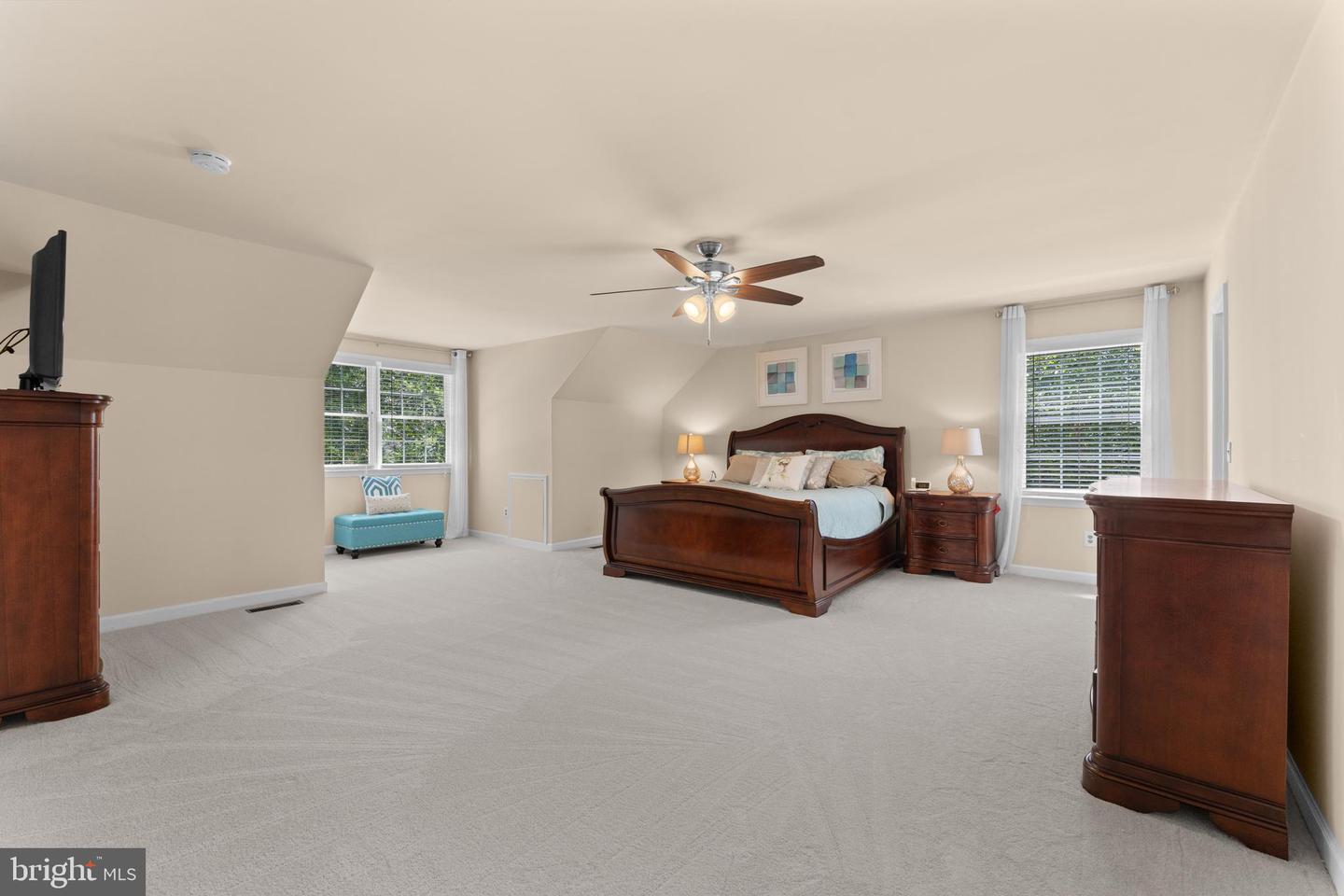17337 BERKSHIRE DR, JEFFERSONTON, Virginia 22724, 5 Bedrooms Bedrooms, ,4 BathroomsBathrooms,Residential,For sale,17337 BERKSHIRE DR,VACU2011092 MLS # VACU2011092
