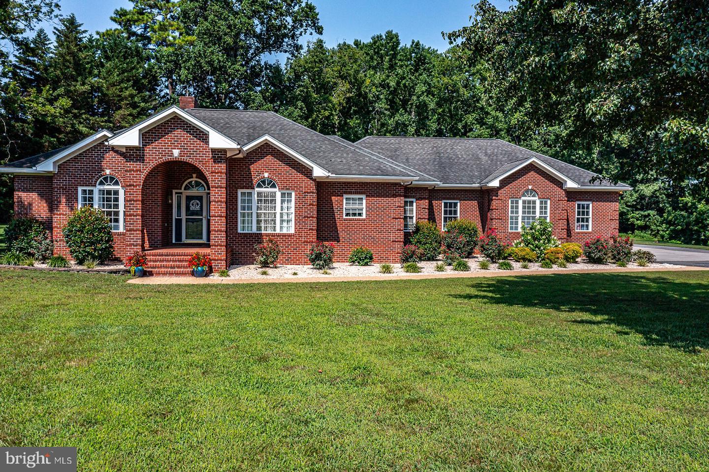 813 COAN HARBOUR DR, LOTTSBURG, Virginia 22511, 4 Bedrooms Bedrooms, 9 Rooms Rooms,3 BathroomsBathrooms,Residential,For sale,813 COAN HARBOUR DR,VANV2001698 MLS # VANV2001698