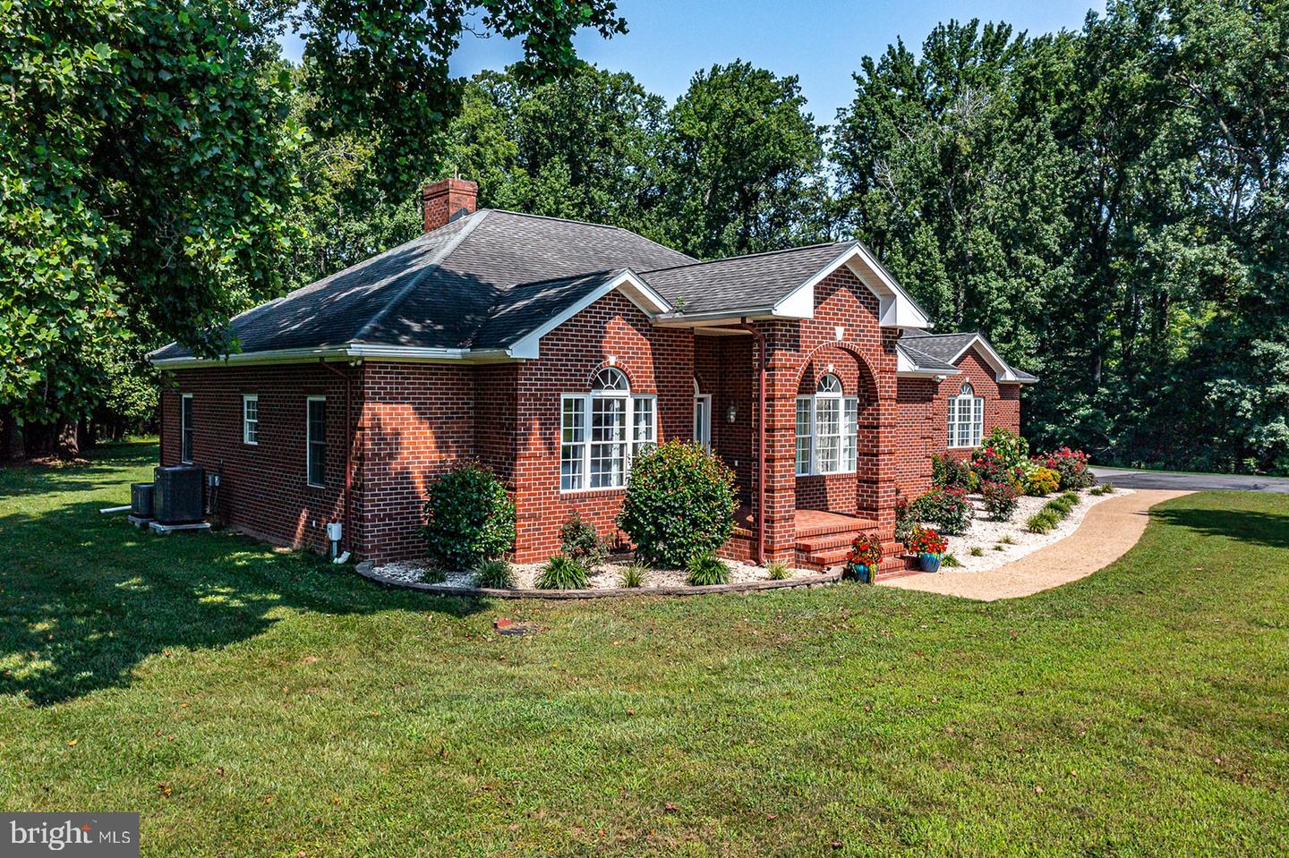 813 COAN HARBOUR DR, LOTTSBURG, Virginia 22511, 4 Bedrooms Bedrooms, 9 Rooms Rooms,3 BathroomsBathrooms,Residential,For sale,813 COAN HARBOUR DR,VANV2001698 MLS # VANV2001698