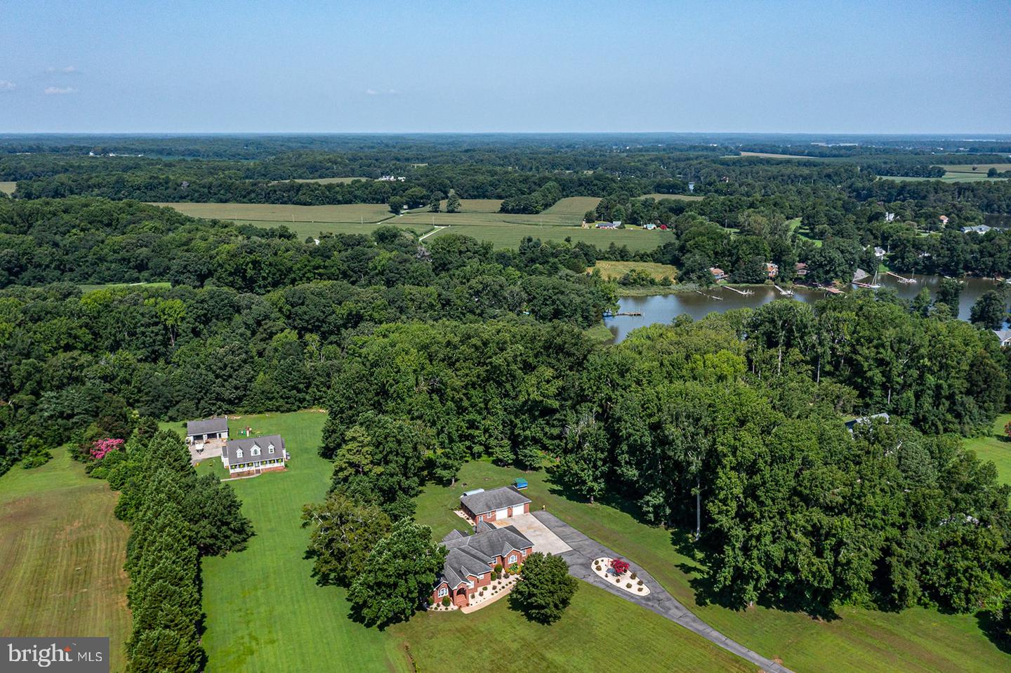 813 COAN HARBOUR DR, LOTTSBURG, Virginia 22511, 4 Bedrooms Bedrooms, 9 Rooms Rooms,3 BathroomsBathrooms,Residential,For sale,813 COAN HARBOUR DR,VANV2001698 MLS # VANV2001698