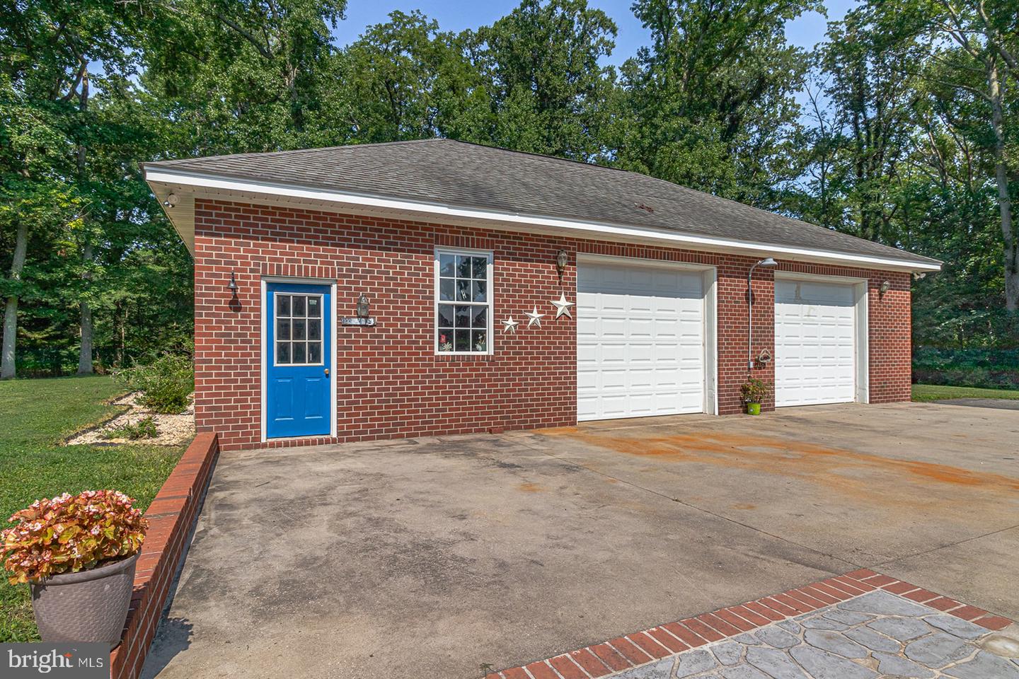 813 COAN HARBOUR DR, LOTTSBURG, Virginia 22511, 4 Bedrooms Bedrooms, 9 Rooms Rooms,3 BathroomsBathrooms,Residential,For sale,813 COAN HARBOUR DR,VANV2001698 MLS # VANV2001698