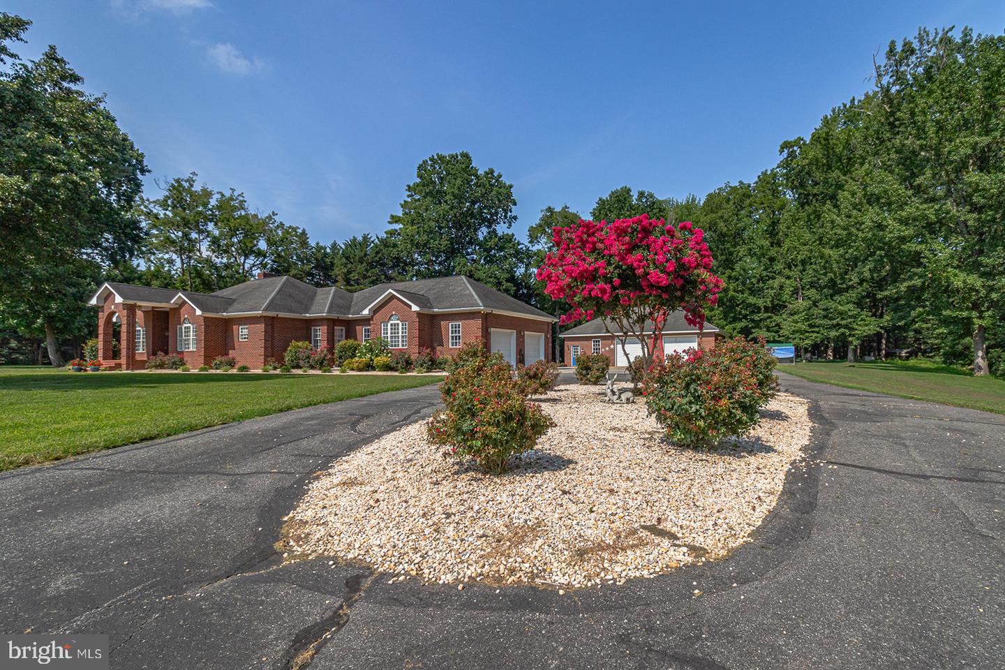 813 COAN HARBOUR DR, LOTTSBURG, Virginia 22511, 4 Bedrooms Bedrooms, 9 Rooms Rooms,3 BathroomsBathrooms,Residential,For sale,813 COAN HARBOUR DR,VANV2001698 MLS # VANV2001698