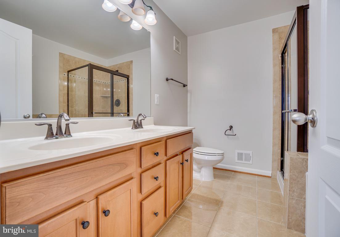 6153 ASTER HAVEN CIR #57, HAYMARKET, Virginia 20169, 3 Bedrooms Bedrooms, ,2 BathroomsBathrooms,Residential,For sale,6153 ASTER HAVEN CIR #57,VAPW2100100 MLS # VAPW2100100