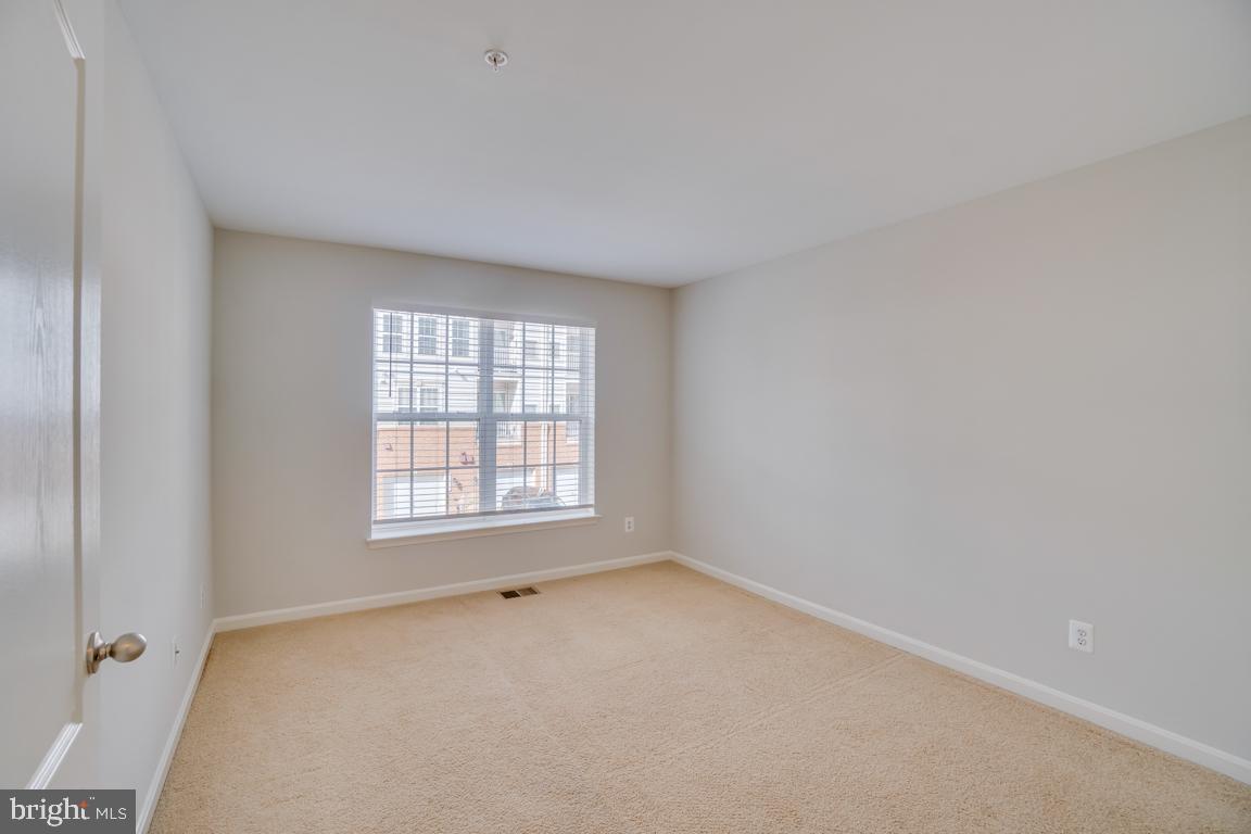 6153 ASTER HAVEN CIR #57, HAYMARKET, Virginia 20169, 3 Bedrooms Bedrooms, ,2 BathroomsBathrooms,Residential,For sale,6153 ASTER HAVEN CIR #57,VAPW2100100 MLS # VAPW2100100