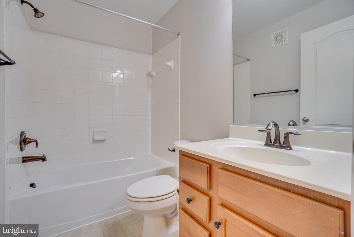 6153 ASTER HAVEN CIR #57, HAYMARKET, Virginia 20169, 3 Bedrooms Bedrooms, ,2 BathroomsBathrooms,Residential,For sale,6153 ASTER HAVEN CIR #57,VAPW2100100 MLS # VAPW2100100