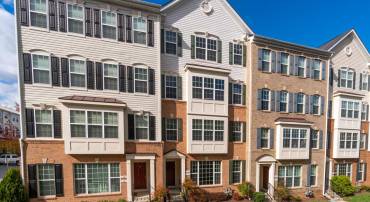 6153 ASTER HAVEN CIR #57, HAYMARKET, Virginia 20169, 3 Bedrooms Bedrooms, ,2 BathroomsBathrooms,Residential,For sale,6153 ASTER HAVEN CIR #57,VAPW2100100 MLS # VAPW2100100