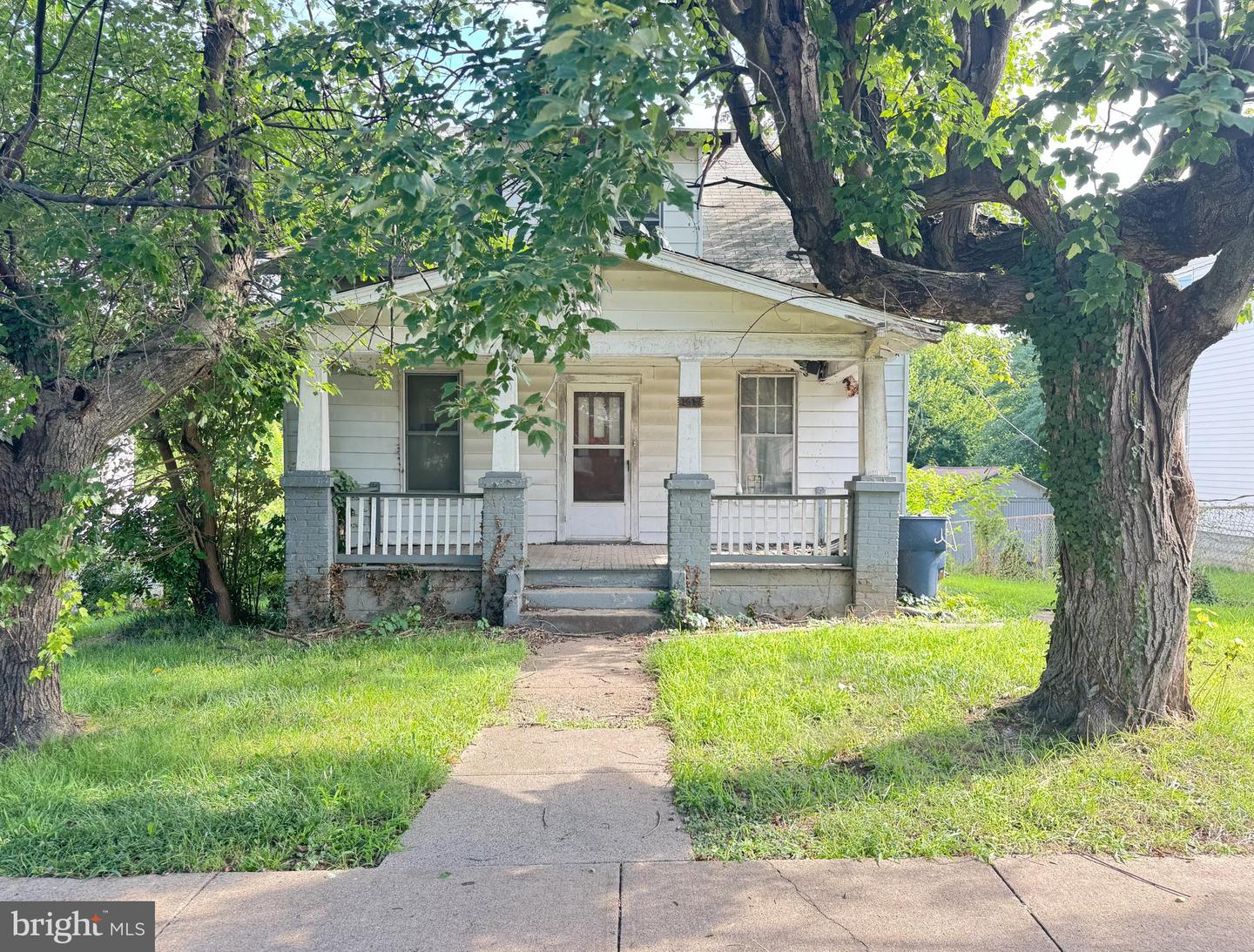 1617 LOUDON AVE NW, ROANOKE, Virginia 24018, 3 Bedrooms Bedrooms, ,1 BathroomBathrooms,Residential,For sale,1617 LOUDON AVE NW,VARK2000046 MLS # VARK2000046