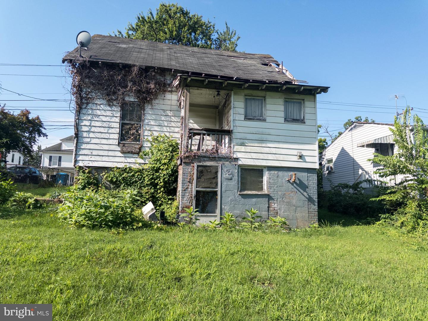 1617 LOUDON AVE NW, ROANOKE, Virginia 24018, 3 Bedrooms Bedrooms, ,1 BathroomBathrooms,Residential,For sale,1617 LOUDON AVE NW,VARK2000046 MLS # VARK2000046