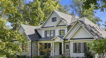 8407 HOLLY LEAF DR, MCLEAN, Virginia 22102, 6 Bedrooms Bedrooms, ,5 BathroomsBathrooms,Residential,For sale,8407 HOLLY LEAF DR,VAFX2257778 MLS # VAFX2257778