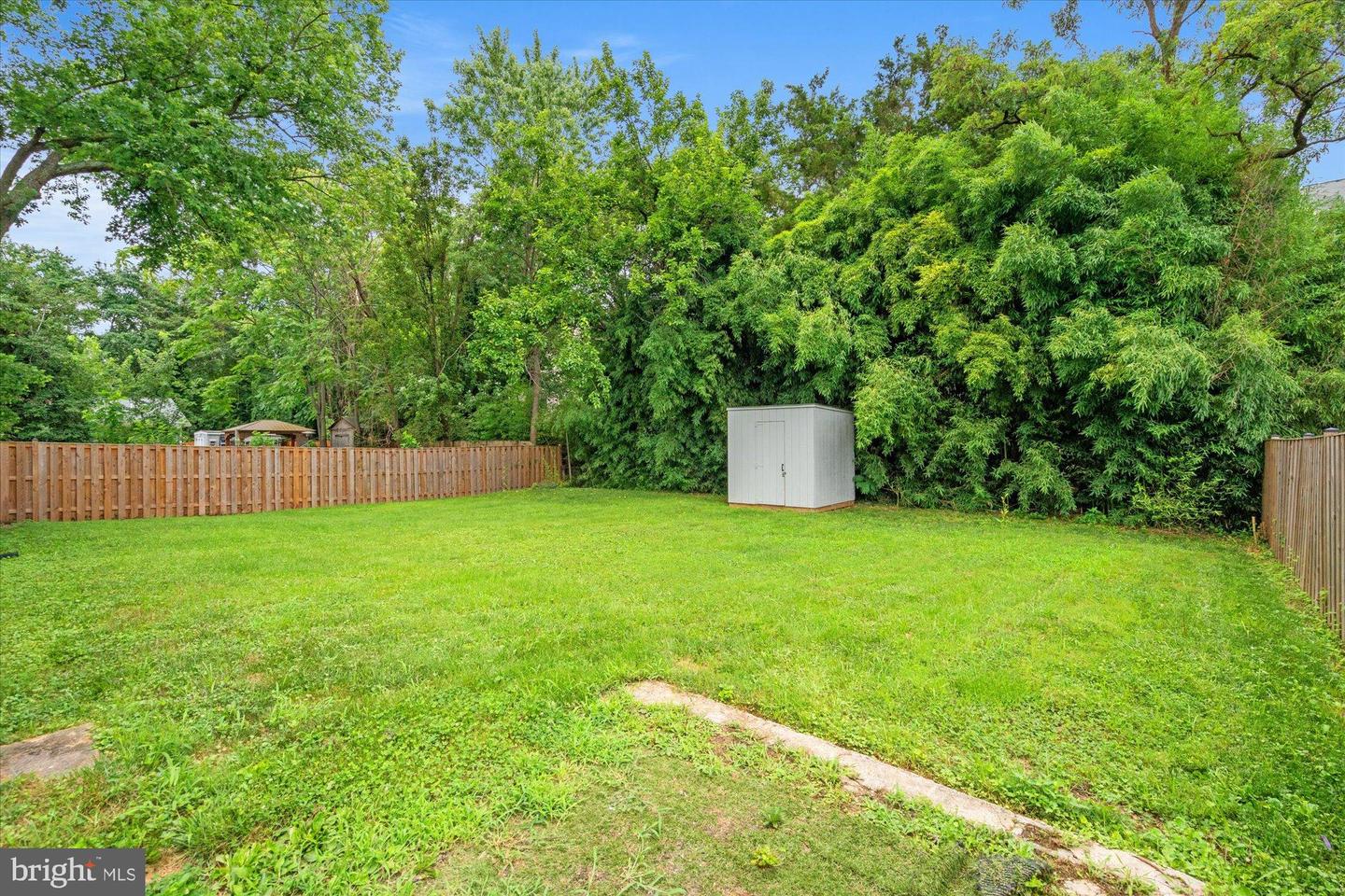 3908 ELMWOOD DR, ALEXANDRIA, Virginia 22303, 3 Bedrooms Bedrooms, 8 Rooms Rooms,2 BathroomsBathrooms,Residential,For sale,3908 ELMWOOD DR,VAFX2257816 MLS # VAFX2257816