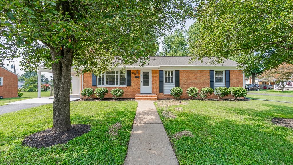 602 GREEN ST, BRIDGEWATER, Virginia 22812, 3 Bedrooms Bedrooms, ,2 BathroomsBathrooms,Residential,602 GREEN ST,667233 MLS # 667233