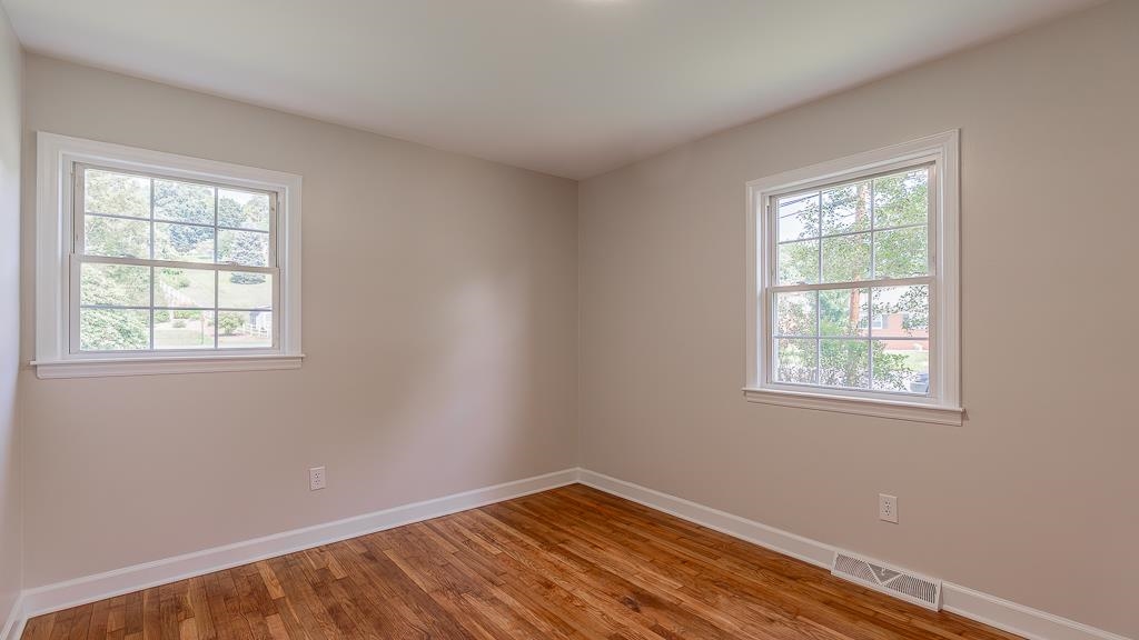 602 GREEN ST, BRIDGEWATER, Virginia 22812, 3 Bedrooms Bedrooms, ,2 BathroomsBathrooms,Residential,602 GREEN ST,667233 MLS # 667233