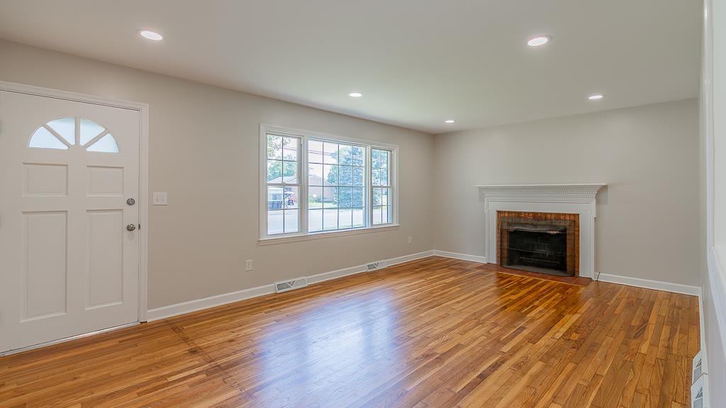 602 GREEN ST, BRIDGEWATER, Virginia 22812, 3 Bedrooms Bedrooms, ,2 BathroomsBathrooms,Residential,602 GREEN ST,667233 MLS # 667233