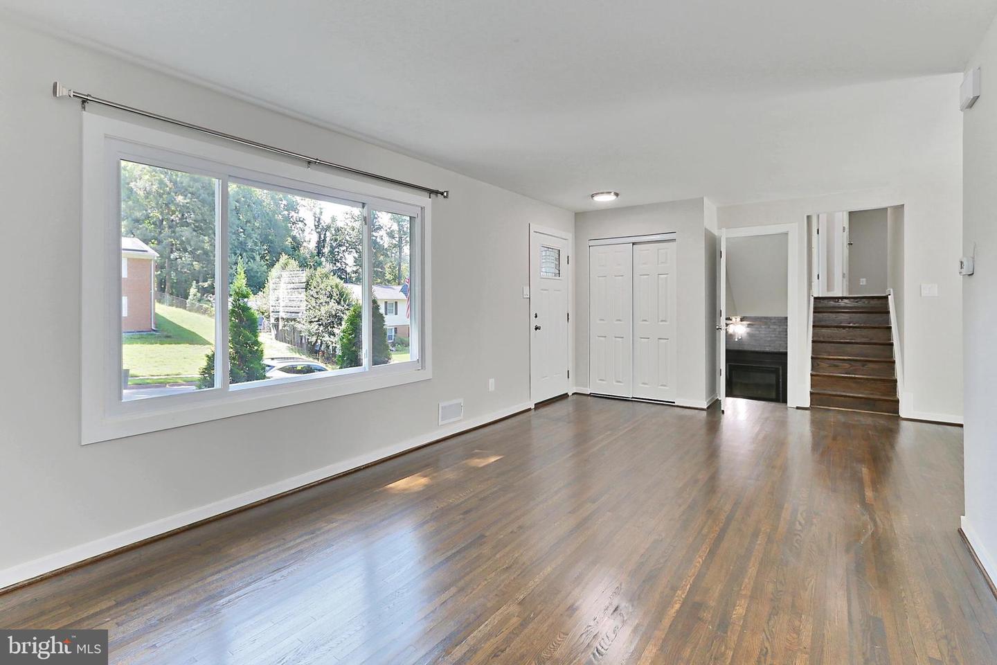 6500 RIVINGTON, SPRINGFIELD, Virginia 22152, 5 Bedrooms Bedrooms, 13 Rooms Rooms,3 BathroomsBathrooms,Residential,For sale,6500 RIVINGTON,VAFX2257818 MLS # VAFX2257818