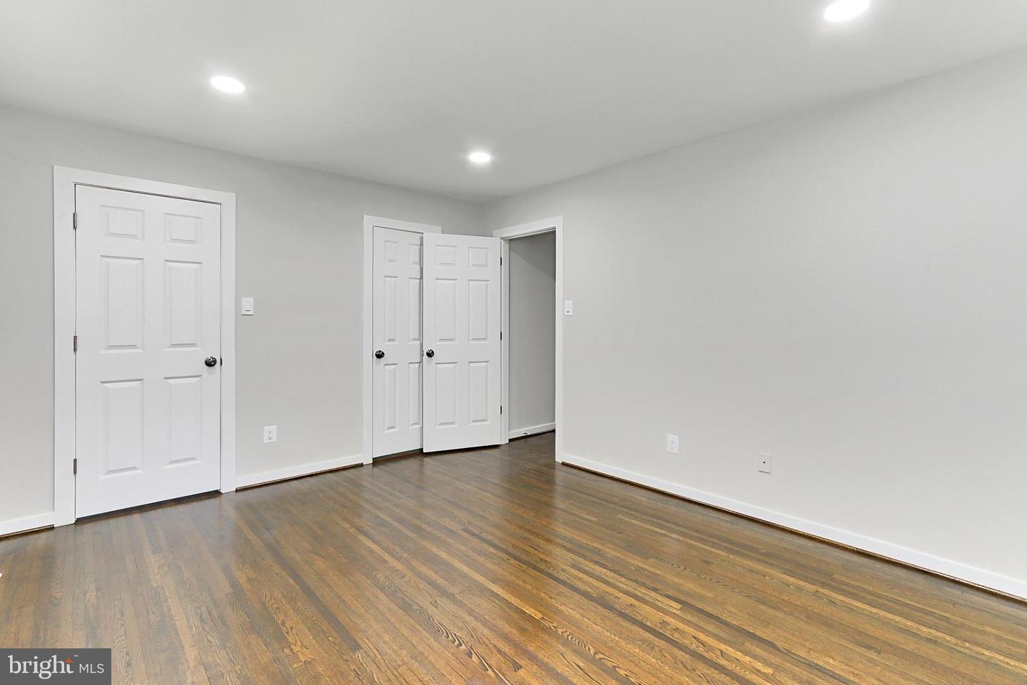 6500 RIVINGTON, SPRINGFIELD, Virginia 22152, 5 Bedrooms Bedrooms, 13 Rooms Rooms,3 BathroomsBathrooms,Residential,For sale,6500 RIVINGTON,VAFX2257818 MLS # VAFX2257818
