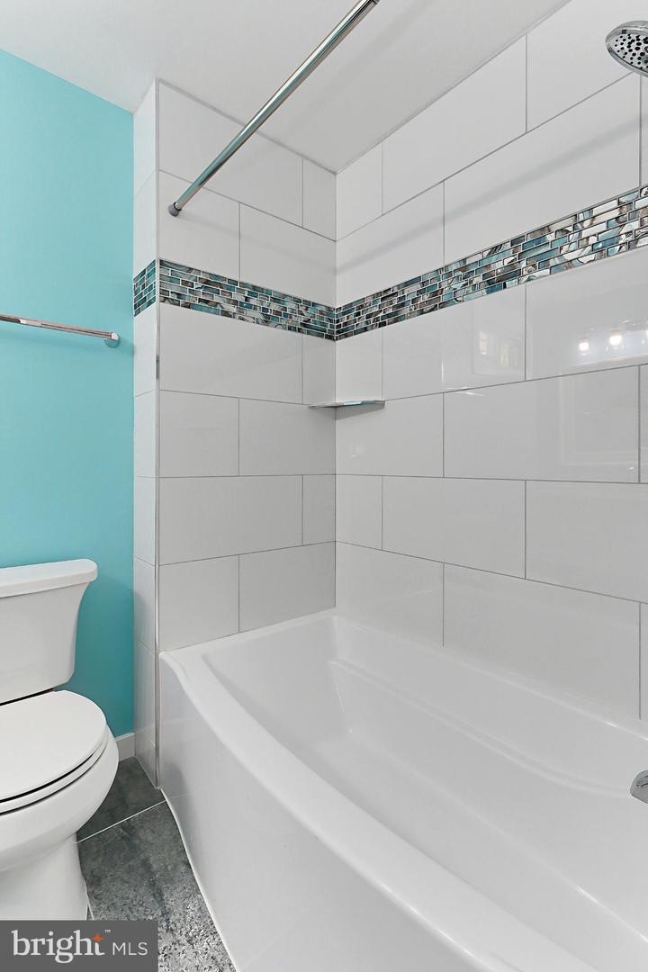 6500 RIVINGTON, SPRINGFIELD, Virginia 22152, 5 Bedrooms Bedrooms, 13 Rooms Rooms,3 BathroomsBathrooms,Residential,For sale,6500 RIVINGTON,VAFX2257818 MLS # VAFX2257818
