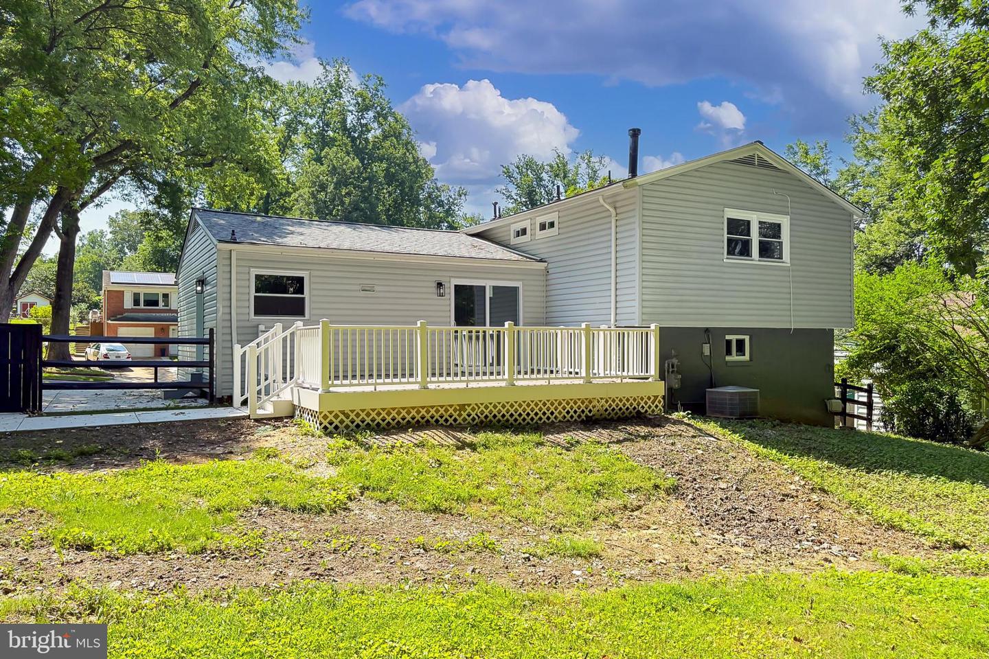 6500 RIVINGTON, SPRINGFIELD, Virginia 22152, 5 Bedrooms Bedrooms, 13 Rooms Rooms,3 BathroomsBathrooms,Residential,For sale,6500 RIVINGTON,VAFX2257818 MLS # VAFX2257818