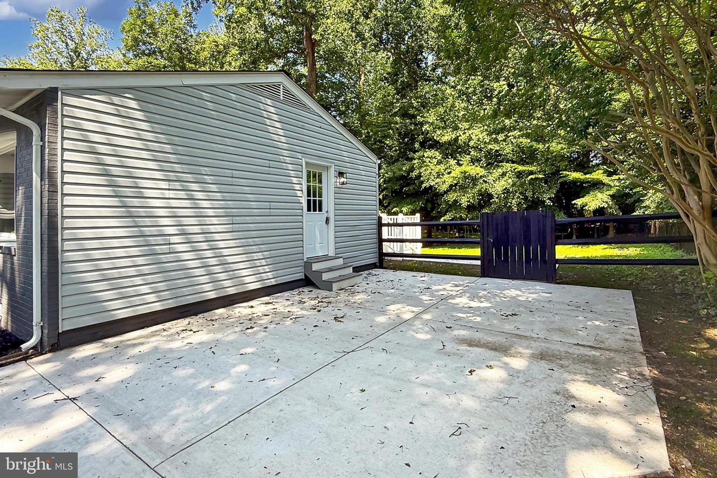 6500 RIVINGTON, SPRINGFIELD, Virginia 22152, 5 Bedrooms Bedrooms, 13 Rooms Rooms,3 BathroomsBathrooms,Residential,For sale,6500 RIVINGTON,VAFX2257818 MLS # VAFX2257818