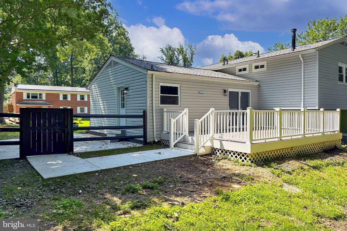 6500 RIVINGTON, SPRINGFIELD, Virginia 22152, 5 Bedrooms Bedrooms, 13 Rooms Rooms,3 BathroomsBathrooms,Residential,For sale,6500 RIVINGTON,VAFX2257818 MLS # VAFX2257818