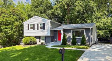 6500 RIVINGTON, SPRINGFIELD, Virginia 22152, 5 Bedrooms Bedrooms, 13 Rooms Rooms,3 BathroomsBathrooms,Residential,For sale,6500 RIVINGTON,VAFX2257818 MLS # VAFX2257818