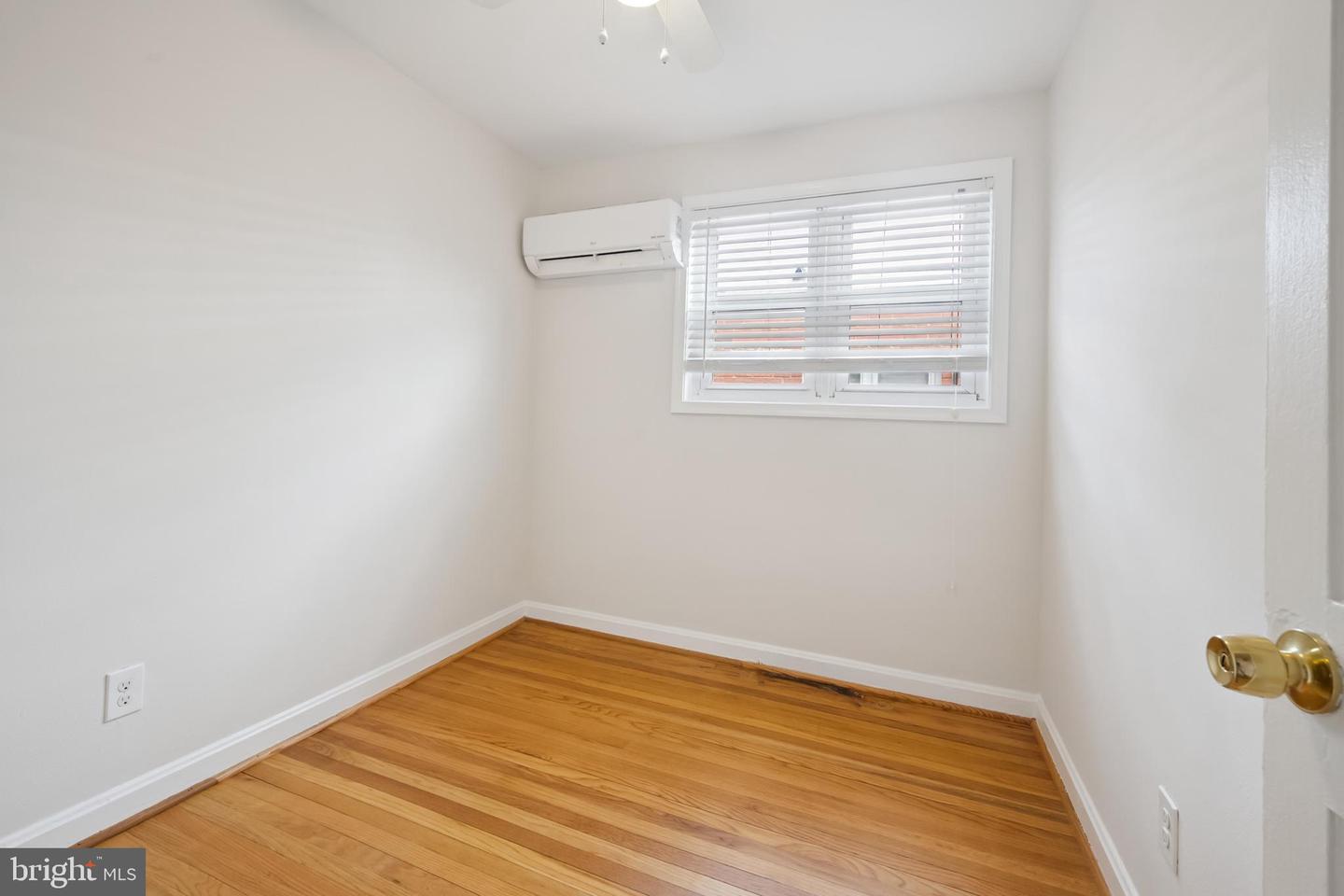 7524 EASTERN AVE NW, WASHINGTON, District Of Columbia 20012, 4 Bedrooms Bedrooms, ,2 BathroomsBathrooms,Residential,For sale,7524 EASTERN AVE NW,DCDC2212292 MLS # DCDC2212292