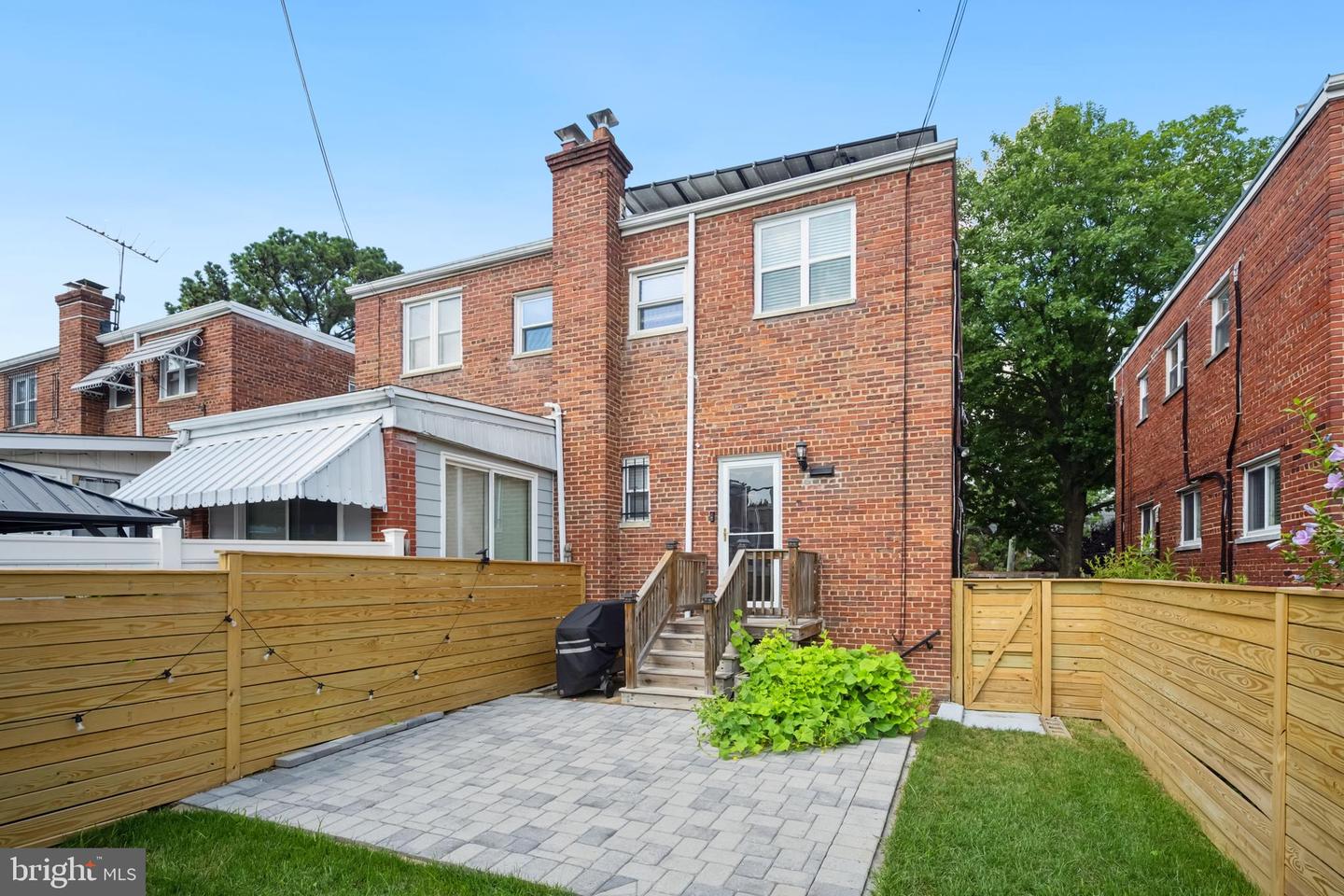 7524 EASTERN AVE NW, WASHINGTON, District Of Columbia 20012, 4 Bedrooms Bedrooms, ,2 BathroomsBathrooms,Residential,For sale,7524 EASTERN AVE NW,DCDC2212292 MLS # DCDC2212292