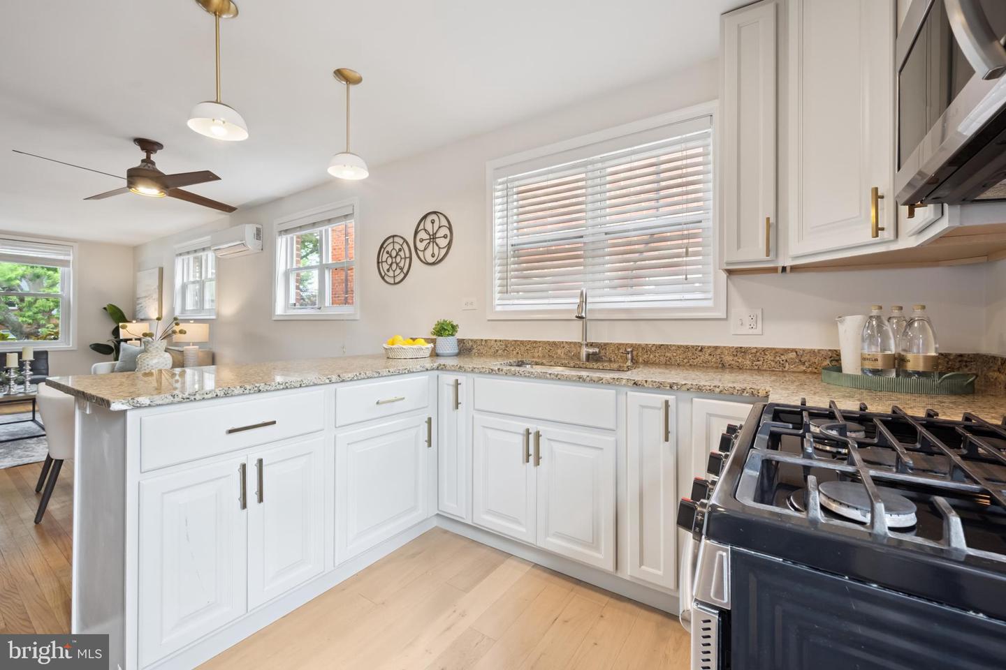 7524 EASTERN AVE NW, WASHINGTON, District Of Columbia 20012, 4 Bedrooms Bedrooms, ,2 BathroomsBathrooms,Residential,For sale,7524 EASTERN AVE NW,DCDC2212292 MLS # DCDC2212292