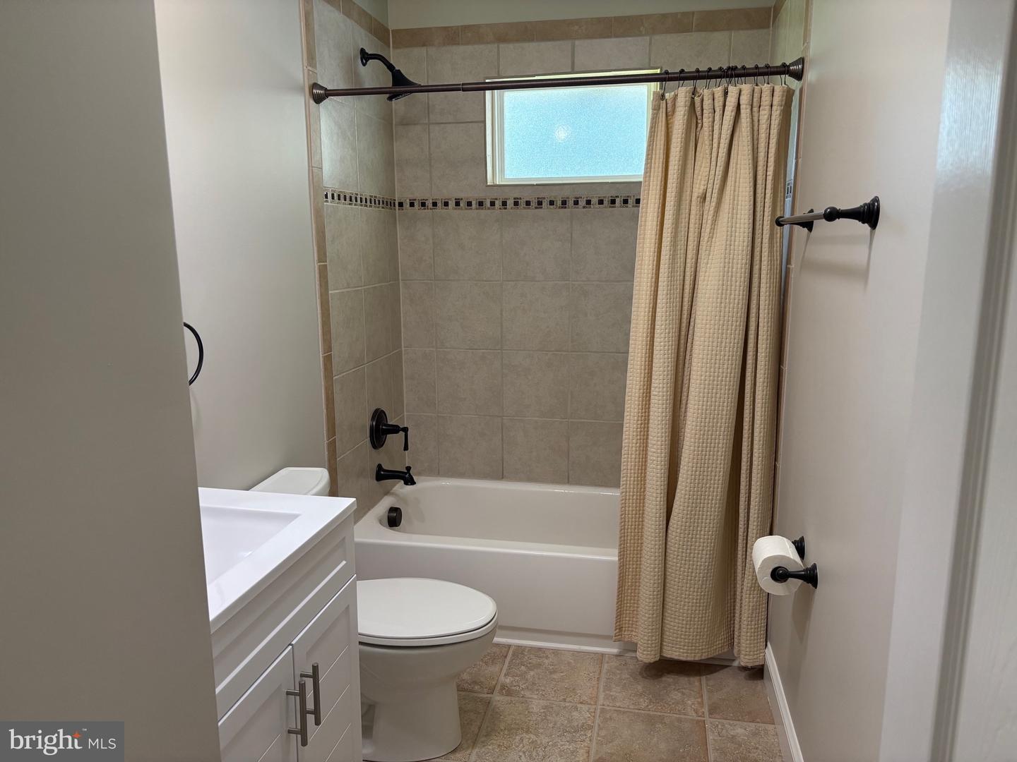 14525 HAZEL RIVER CHURCH RD, CULPEPER, Virginia 22701, 3 Bedrooms Bedrooms, 7 Rooms Rooms,2 BathroomsBathrooms,Residential,For sale,14525 HAZEL RIVER CHURCH RD,VACU2011102 MLS # VACU2011102