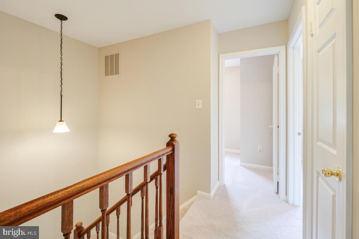 5717 EDGEWATER OAK CT, BURKE, Virginia 22015, 3 Bedrooms Bedrooms, ,2 BathroomsBathrooms,Residential,For sale,5717 EDGEWATER OAK CT,VAFX2257840 MLS # VAFX2257840