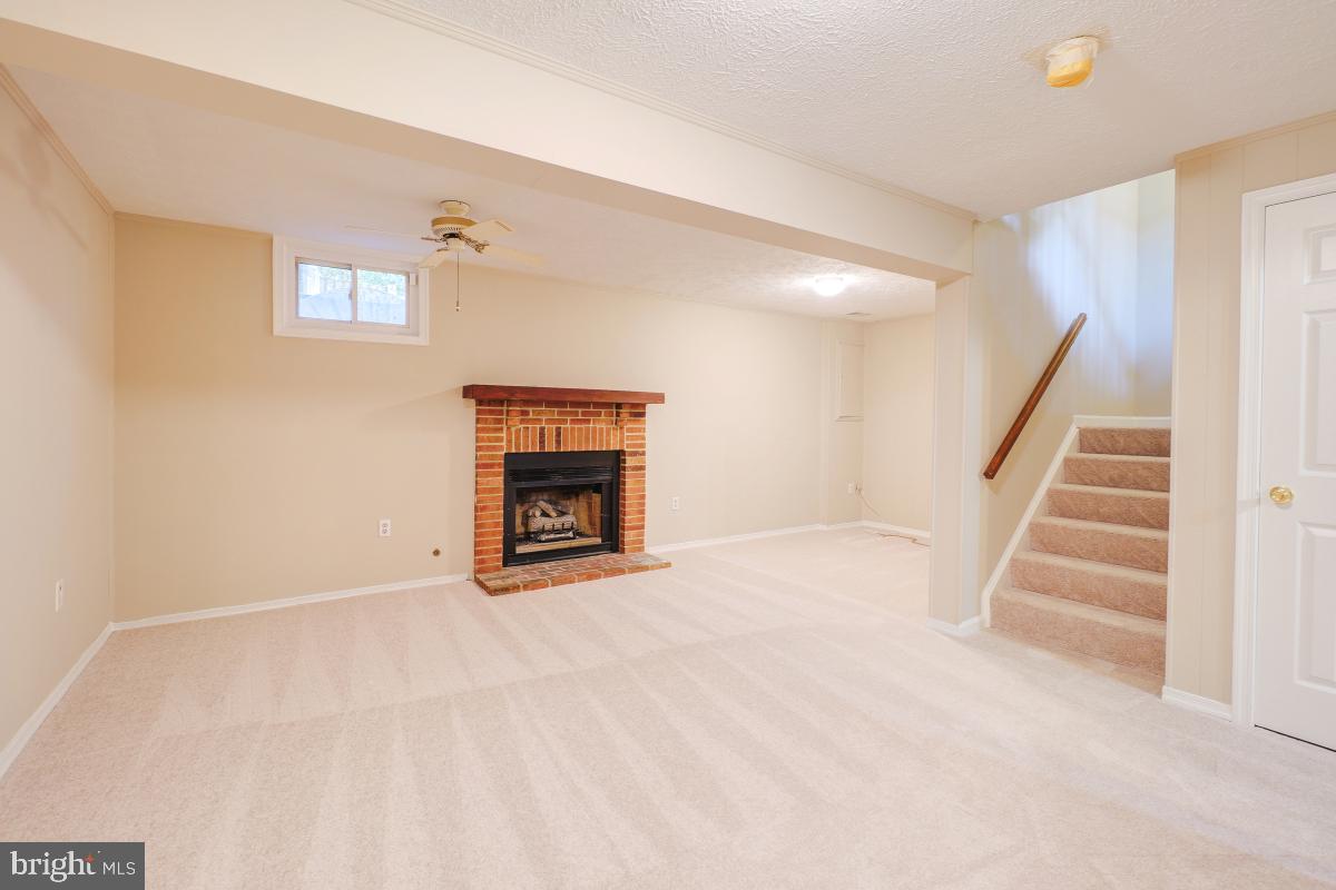5717 EDGEWATER OAK CT, BURKE, Virginia 22015, 3 Bedrooms Bedrooms, ,2 BathroomsBathrooms,Residential,For sale,5717 EDGEWATER OAK CT,VAFX2257840 MLS # VAFX2257840