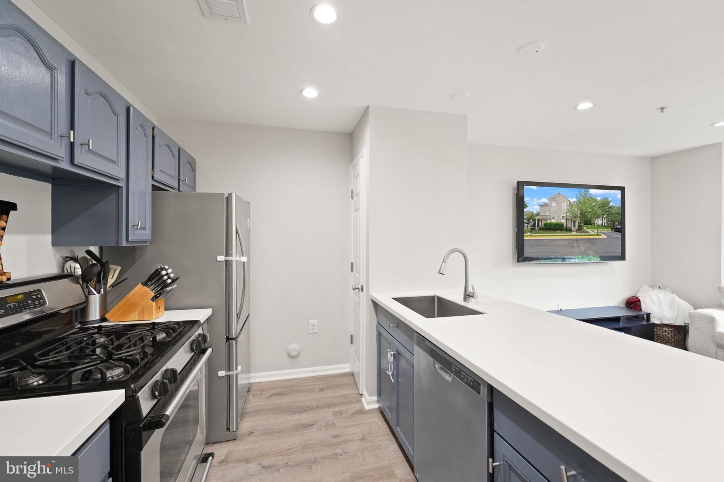 43573 PATCHING POND SQ, ASHBURN, Virginia 20147, 3 Bedrooms Bedrooms, ,2 BathroomsBathrooms,Residential,For sale,43573 PATCHING POND SQ,VALO2103250 MLS # VALO2103250