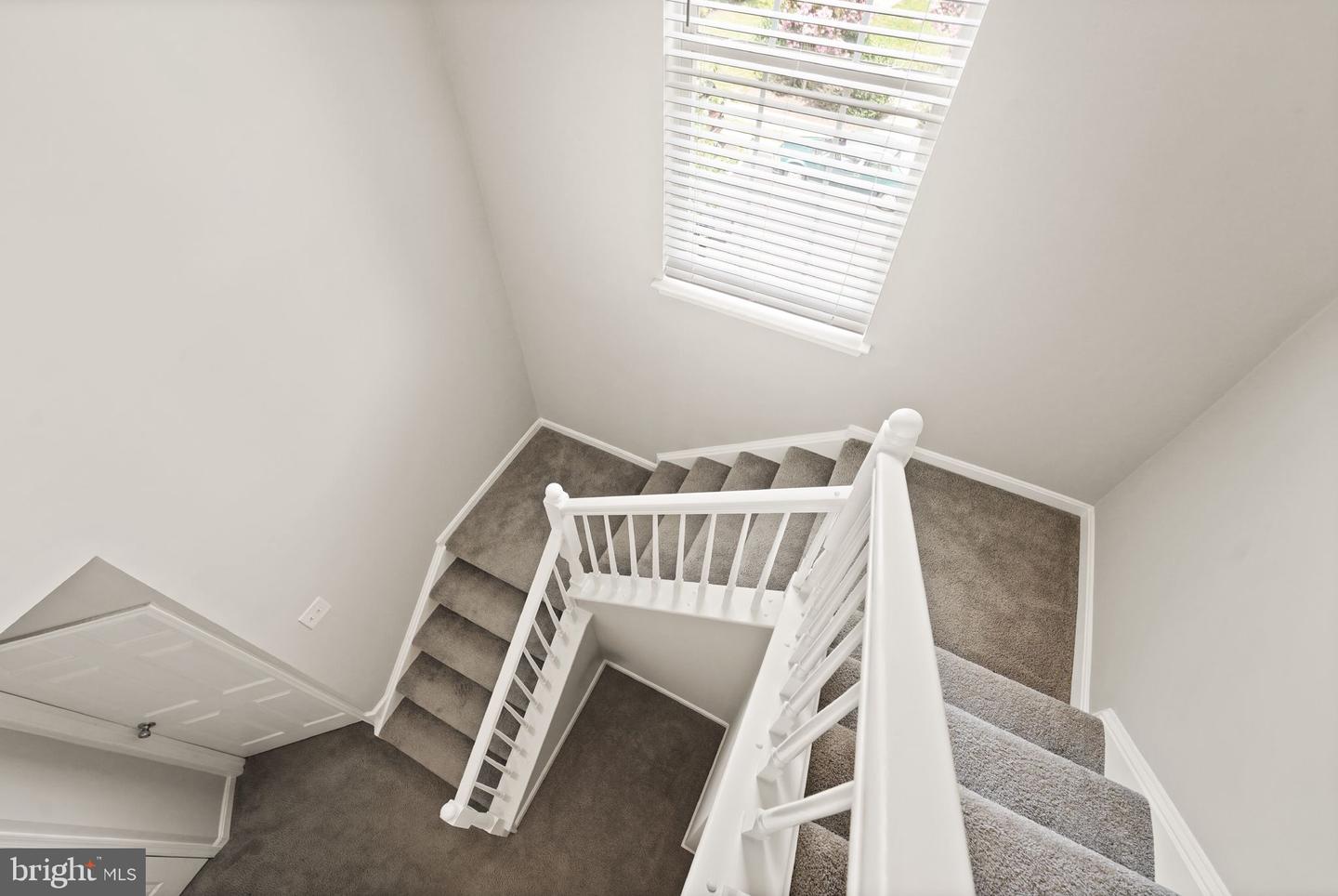 43573 PATCHING POND SQ, ASHBURN, Virginia 20147, 3 Bedrooms Bedrooms, ,2 BathroomsBathrooms,Residential,For sale,43573 PATCHING POND SQ,VALO2103250 MLS # VALO2103250