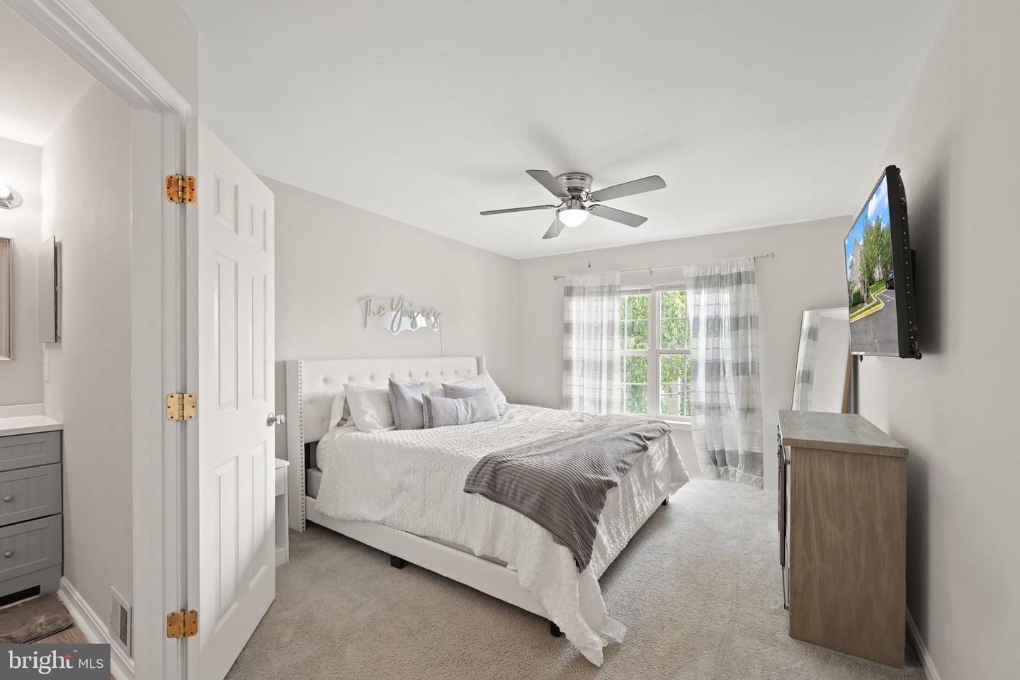 43573 PATCHING POND SQ, ASHBURN, Virginia 20147, 3 Bedrooms Bedrooms, ,2 BathroomsBathrooms,Residential,For sale,43573 PATCHING POND SQ,VALO2103250 MLS # VALO2103250