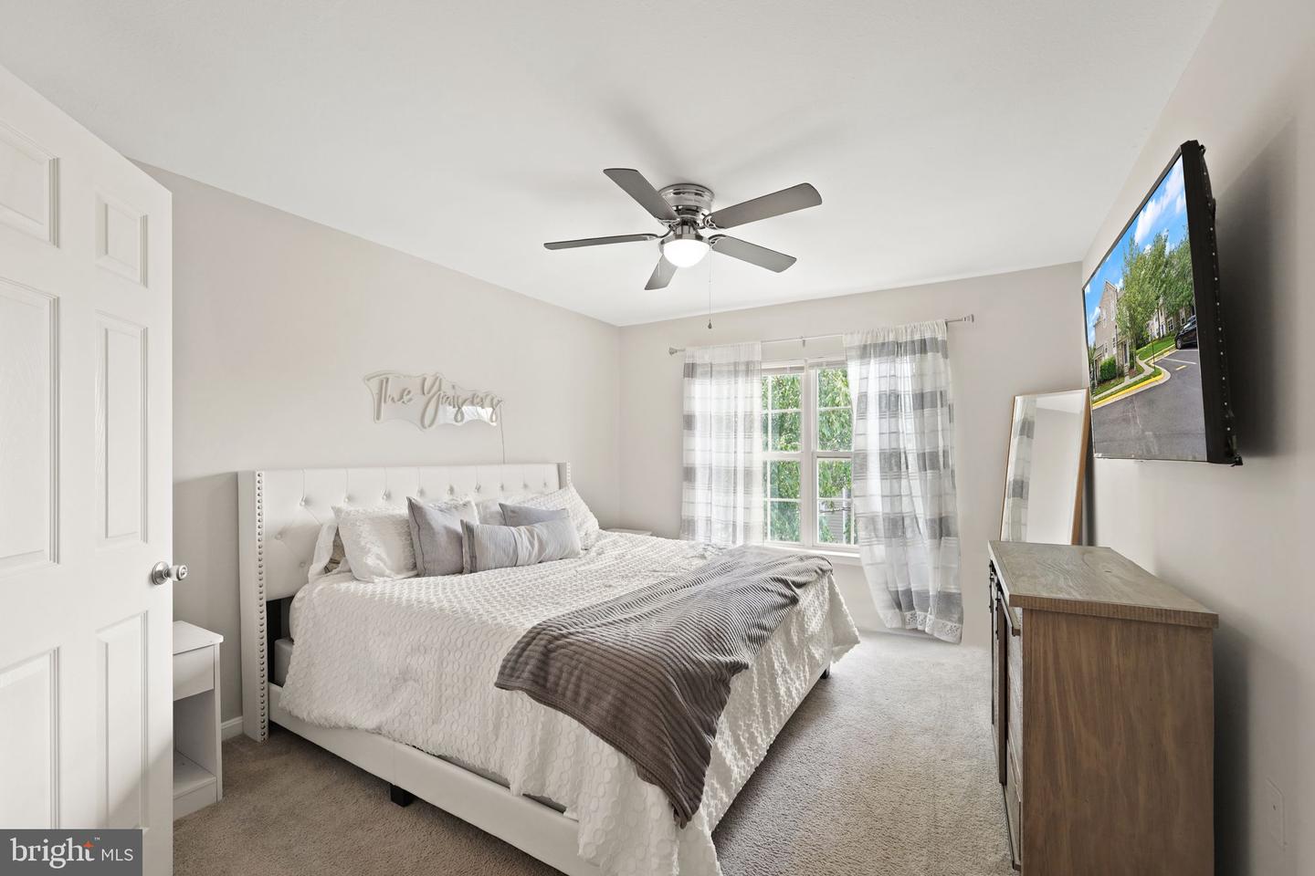43573 PATCHING POND SQ, ASHBURN, Virginia 20147, 3 Bedrooms Bedrooms, ,2 BathroomsBathrooms,Residential,For sale,43573 PATCHING POND SQ,VALO2103250 MLS # VALO2103250