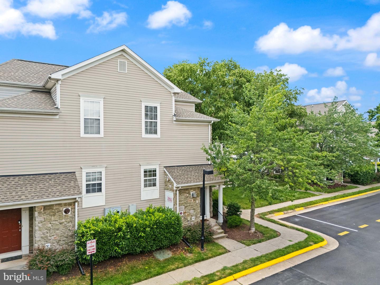 43573 PATCHING POND SQ, ASHBURN, Virginia 20147, 3 Bedrooms Bedrooms, ,2 BathroomsBathrooms,Residential,For sale,43573 PATCHING POND SQ,VALO2103250 MLS # VALO2103250