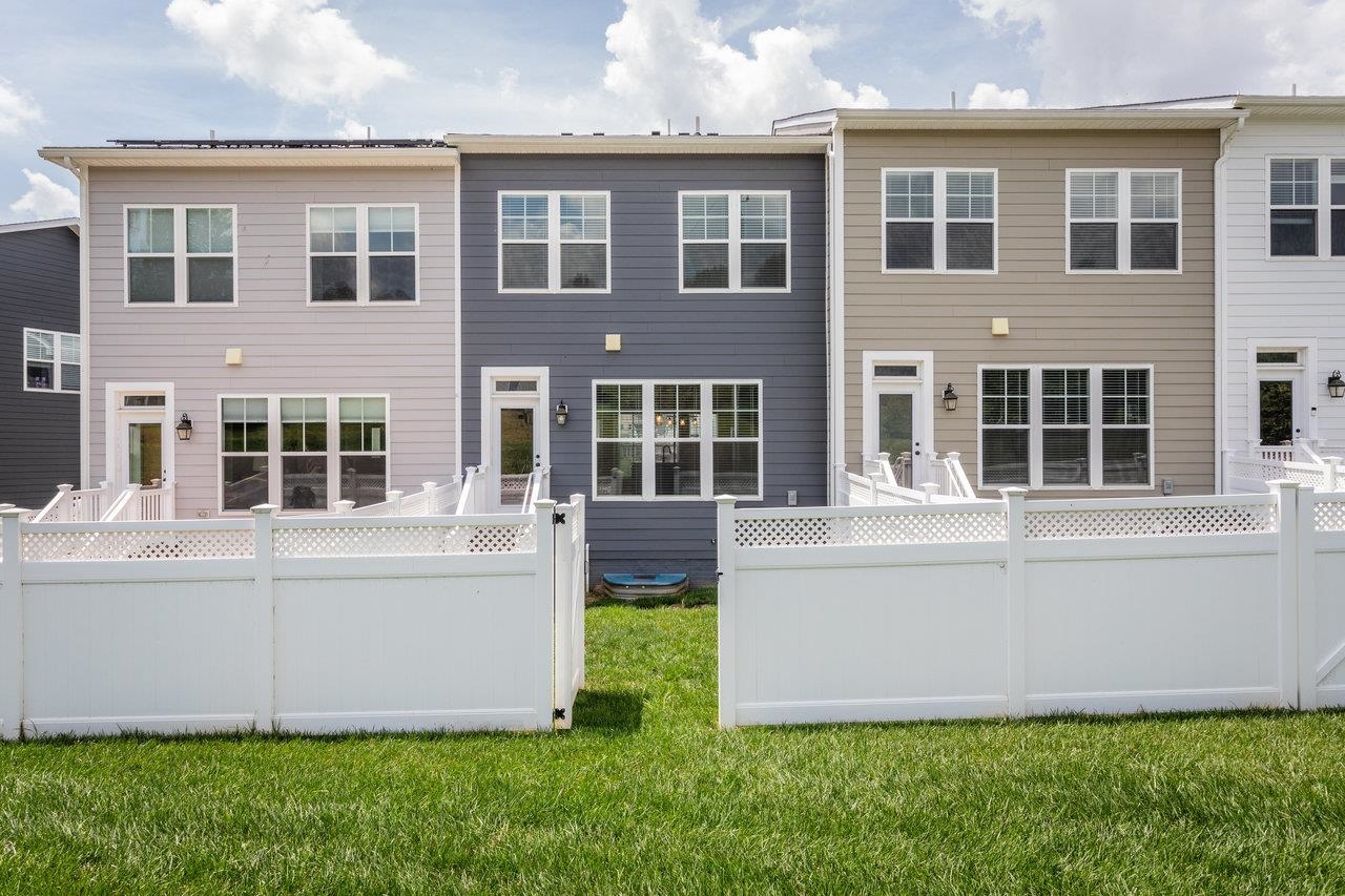 3397 MONTEREY DR, ROCKINGHAM, Virginia 22801, 3 Bedrooms Bedrooms, ,2 BathroomsBathrooms,Residential,3397 MONTEREY DR,667238 MLS # 667238