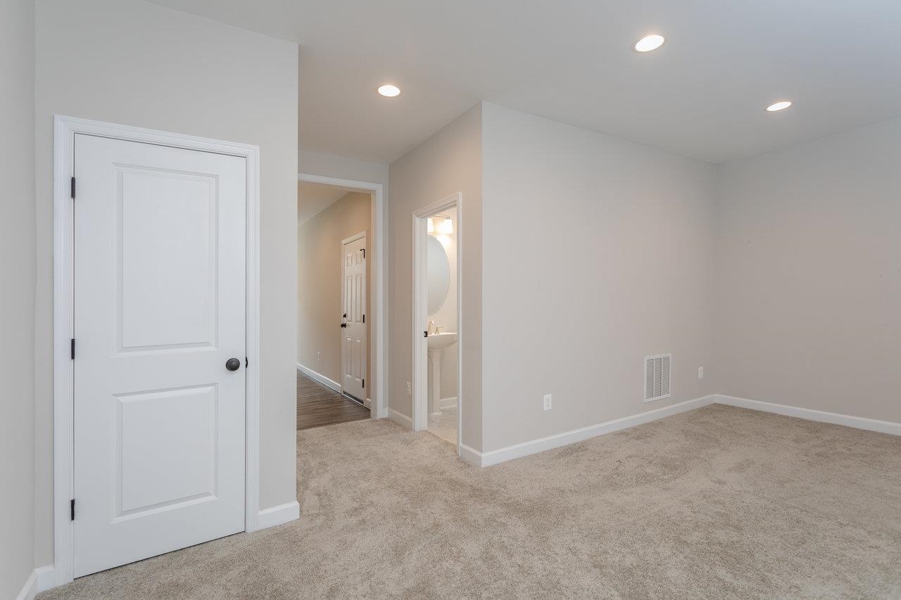 3397 MONTEREY DR, ROCKINGHAM, Virginia 22801, 3 Bedrooms Bedrooms, ,2 BathroomsBathrooms,Residential,3397 MONTEREY DR,667238 MLS # 667238