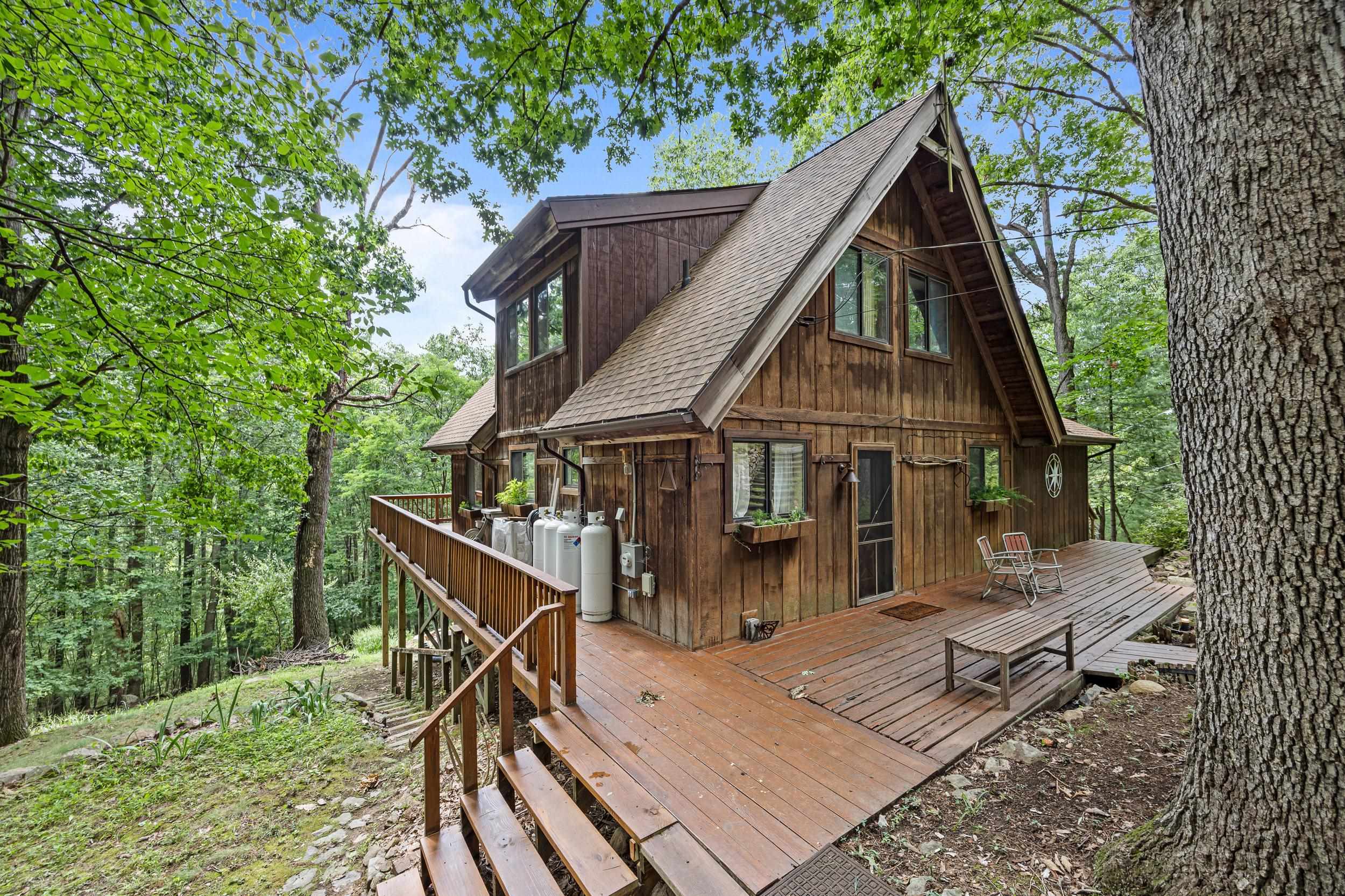 303 JORDAN HOLLOW RD, STANLEY, Virginia 22851, 2 Bedrooms Bedrooms, ,2 BathroomsBathrooms,Residential,303 JORDAN HOLLOW RD,667241 MLS # 667241
