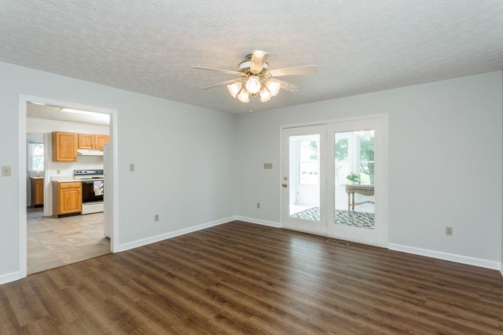 382 S SUNSET DR, BROADWAY, Virginia 22815, 3 Bedrooms Bedrooms, ,2 BathroomsBathrooms,Residential,382 S SUNSET DR,667246 MLS # 667246