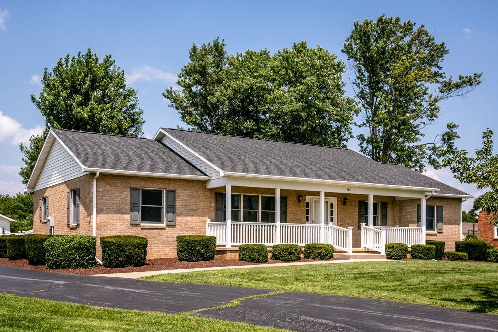 382 S SUNSET DR, BROADWAY, Virginia 22815, 3 Bedrooms Bedrooms, ,2 BathroomsBathrooms,Residential,382 S SUNSET DR,667246 MLS # 667246