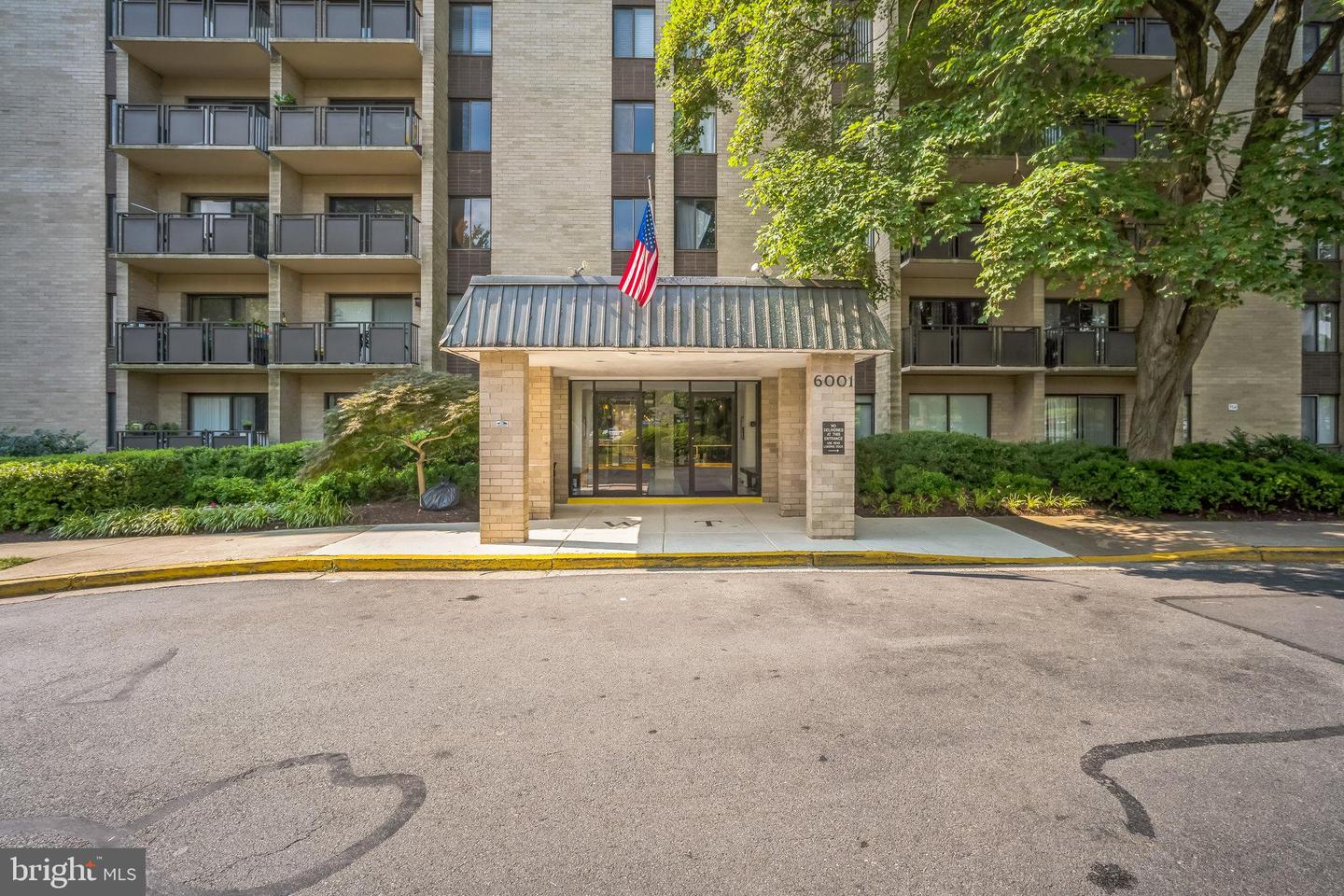 6001 ARLINGTON BLVD #313, FALLS CHURCH, Virginia 22044, 1 Bedroom Bedrooms, ,1 BathroomBathrooms,Residential,For sale,6001 ARLINGTON BLVD #313,VAFX2257914 MLS # VAFX2257914